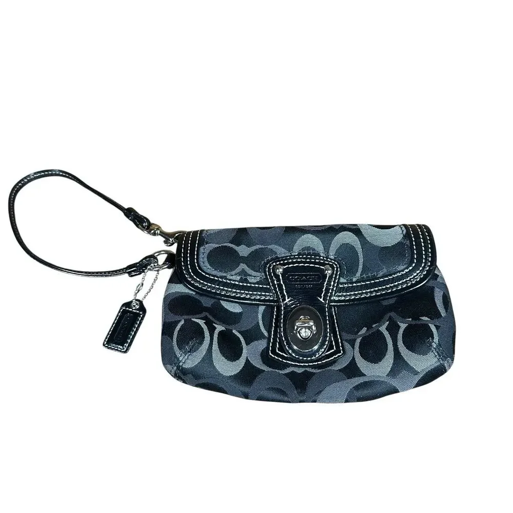 Authentic Vtg COACH Legacy Signature Logo Black Turnlock Flap Wristlet Y2K